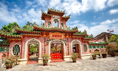 Vietnam Historic Cities & Halong Bay Cruise